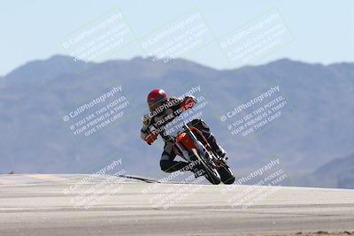 media/Oct-13-2025-Moto Forza (Mon) [[a66d839500]]/3-B Group/Session 4 (Turn 9)/